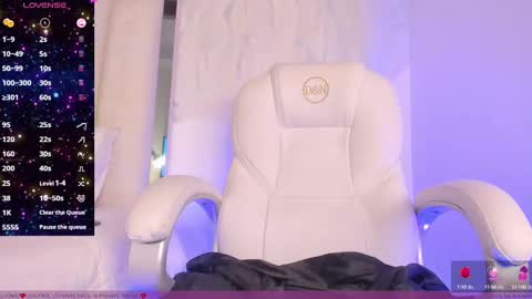 Snapshot of scarleett_johansson chatting on 02-16-25, 08:11 Scarlett online show from 02-16-25, 08:11