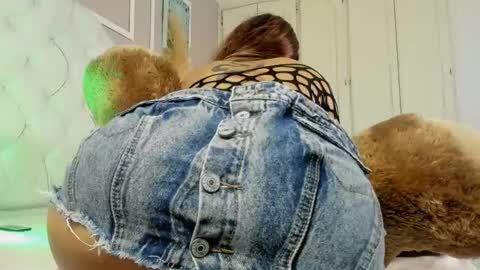 Snapshot of scarlet__hill chatting on 12-31-24, 03:42 scarlet hill online show from 12-31-24, 03:42