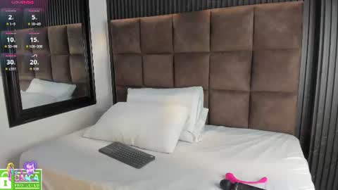 Snapshot of scarlet__love__ chatting on 07-08-26, 11:58 scarlet__love__ online show from 07-08-26, 11:58