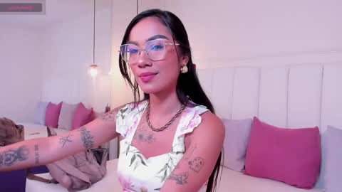 Scarlet online show from 12-20-25, 07:54