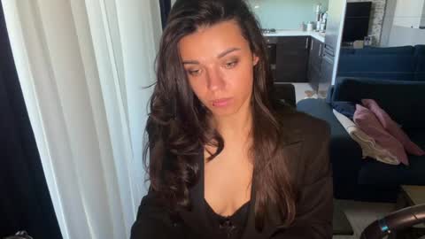 Sophie online show from 05-05-26, 07:16