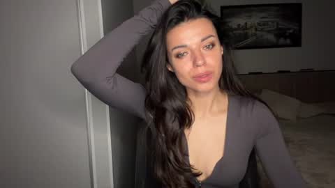 Sophie online show from 06-18-26, 07:41