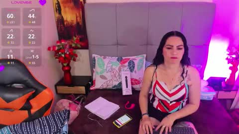 scarlet_hit online show from 09-17-25, 04:25