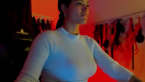 scarlet taylor kennedy online show from 11-27-25, 08:33