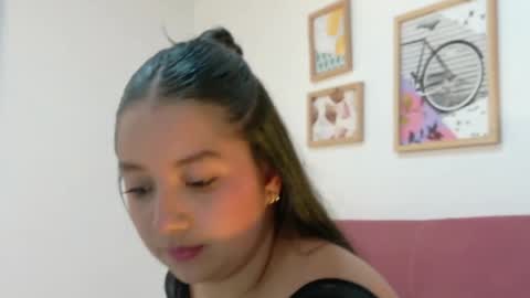 scarlet_queen7 online show from 05-28-26, 04:15