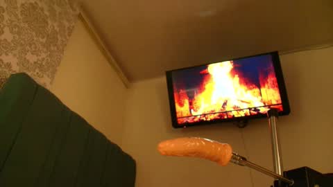 Snapshot of scarlet_queen__ chatting on 10-26-25, 03:12 Scarlet online show from 10-26-25, 03:12