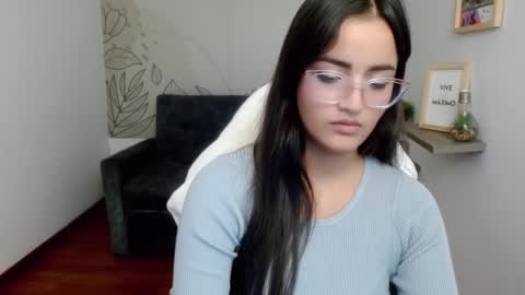 Snapshot of scarlet_rose__ chatting on 02-24-25, 07:52 Scarlet  online show from 02-24-25, 07:52
