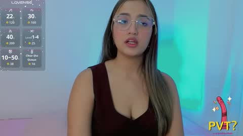 Snapshot of scarlet_rose__ chatting on 09-24-25, 04:27 Scarlet  online show from 09-24-25, 04:27