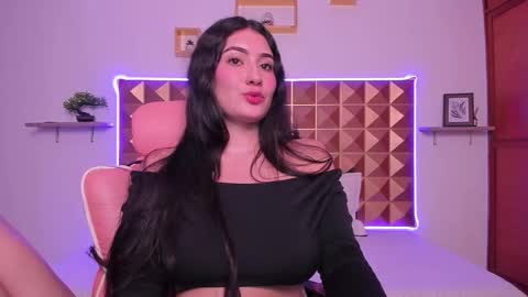 Scarlet  online show from 03-17-26, 03:44