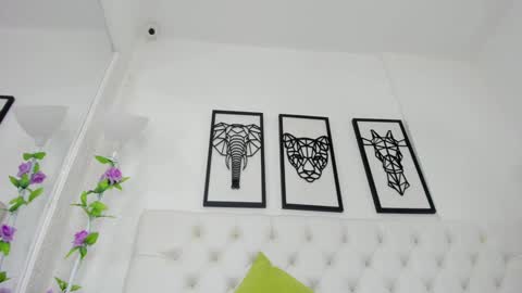 Isa online show from 12-19-24, 02:24