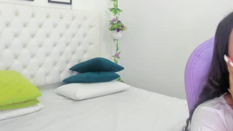 Isa online show from 01-24-25, 11:04