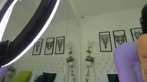 Isa online show from 02-14-25, 11:21