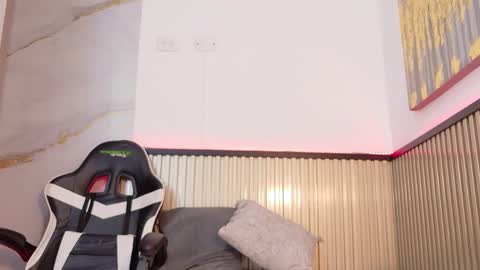 scarlet_vixen_ online show from 02-21-26, 12:17