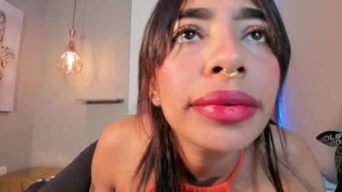 scarlet_vixen_ online show from 04-23-26, 12:26