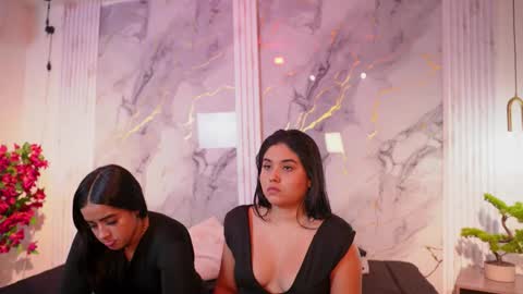 Snapshot of scarleta_and_naomi chatting on 01-16-26, 04:49 scarleta_and_naomi online show from 01-16-26, 04:49