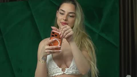 Scarlet online show from 12-04-25, 11:13