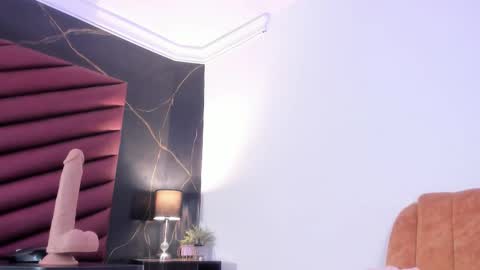 Scarlet Dayana online show from 11-15-25, 07:10