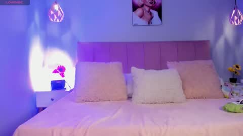 Scarlet  online show from 03-09-26, 05:22