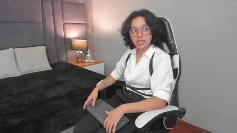 scarleth_blaze online show from 05-23-26, 03:56