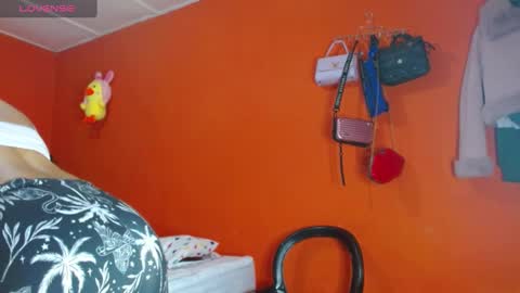 Snapshot of scarleth_dankworth chatting on 01-10-25, 06:28 Scarleth online show from 01-10-25, 06:28