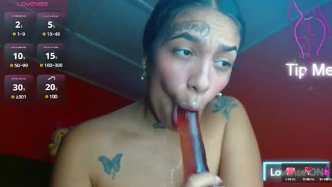 Snapshot of scarleth_dankworth chatting on 02-21-25, 10:37 Scarleth online show from 02-21-25, 10:37