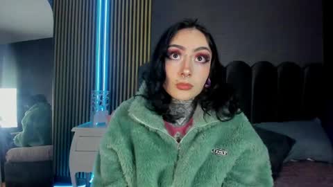 Snapshot of scarleth_fg_ chatting on 04-28-26, 11:32 Scarleth online show from 04-28-26, 11:32