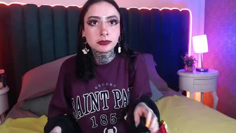 Snapshot of scarleth_fg_ chatting on 05-27-26, 01:57 Scarleth online show from 05-27-26, 01:57