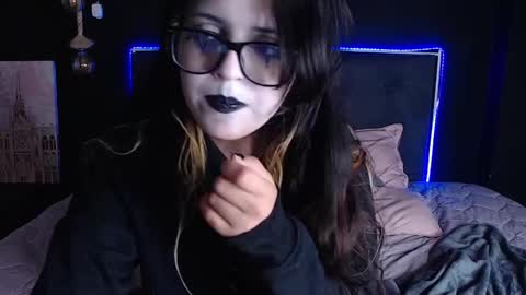 Snapshot of scarleth_shadow chatting on 03-03-25, 05:42 SCARLETH online show from 03-03-25, 05:42