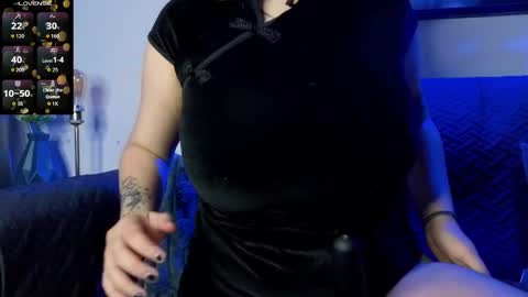Snapshot of scarleth_shadow chatting on 09-10-25, 01:38 SCARLETH online show from 09-10-25, 01:38