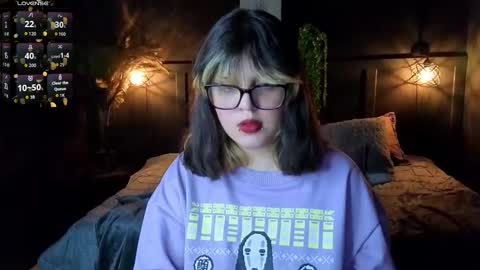 Snapshot of scarleth_shadow chatting on 09-11-25, 02:00 SCARLETH online show from 09-11-25, 02:00