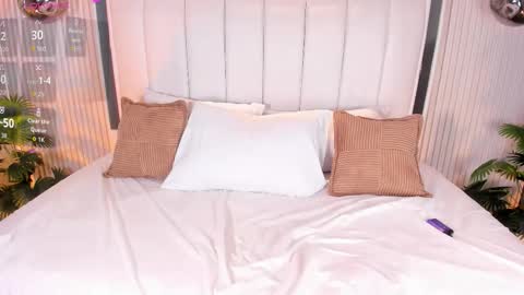 Scarlet 3 online show from 03-11-26, 05:35