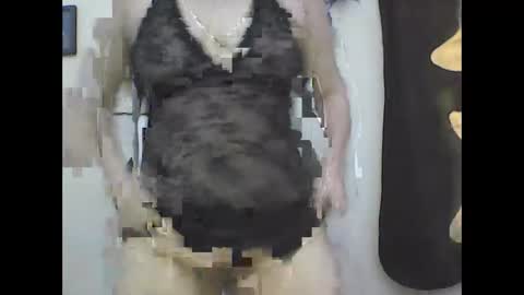 Snapshot of scarlett1726 chatting on 05-09-26, 08:14 scarlett1726 online show from 05-09-26, 08:14