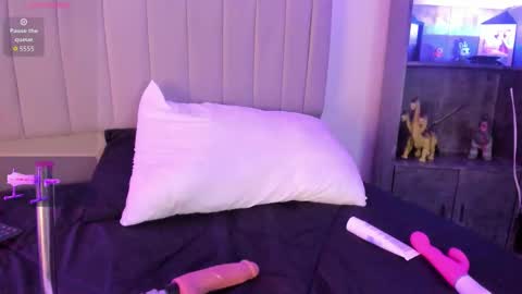 Scarlett online show from 12-20-25, 06:09