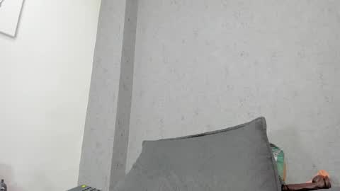 Scarlett 3 online show from 12-15-25, 03:11