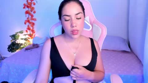 Snapshot of scarlett_00_ chatting on 07-01-26, 10:09 Scarlett Evans online show from 07-01-26, 10:09