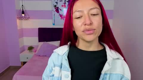 Snapshot of scarlett__bell chatting on 05-06-26, 12:21 Scarlett online show from 05-06-26, 12:21