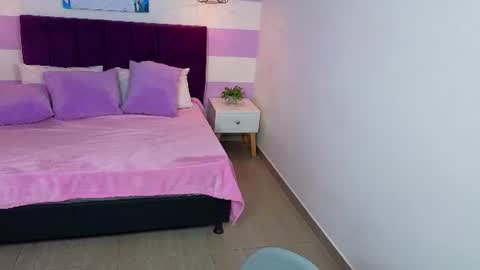 Snapshot of scarlett__bell chatting on 06-11-26, 01:53 Scarlett online show from 06-11-26, 01:53