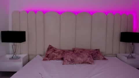 scarlett__noir online show from 12-19-25, 07:10