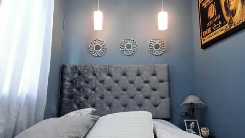 Scarlett online show from 11-19-25, 02:28