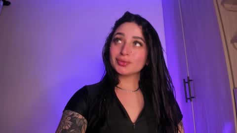 SCARLETT COLLINS online show from 03-22-26, 05:55