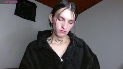 scarlet online show from 04-24-26, 01:41