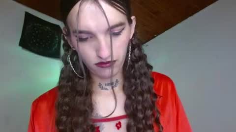 scarlet online show from 06-18-26, 12:42