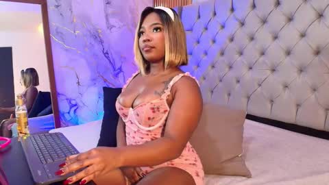 Mariana online show from 02-14-26, 04:42