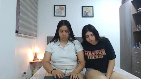 Scarlett and Jazmin online show from 03-21-26, 10:53
