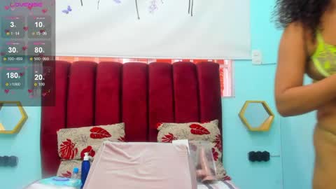 scarlett_fox20 online show from 04-22-26, 11:56