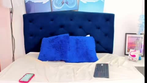 scarlett_glows2 online show from 04-21-26, 07:06