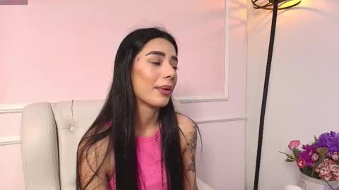 Snapshot of scarlett_keller7 chatting on 12-01-25, 06:13 Lauren Scarlett online show from 12-01-25, 06:13