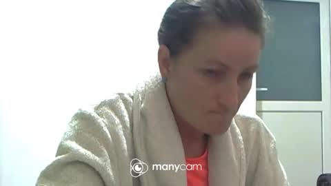 Snapshot of scarlett_queen01 chatting on 09-28-25, 02:50 scarlett_queen01 online show from 09-28-25, 02:50