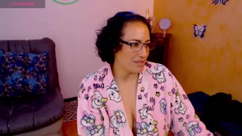 Snapshot of scarlett_sax chatting on 12-12-24, 01:21 Scarlett sax online show from 12-12-24, 01:21