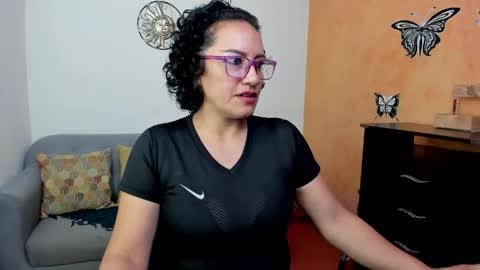 Snapshot of scarlett_sax chatting on 05-06-26, 10:26 Scarlett sax online show from 05-06-26, 10:26